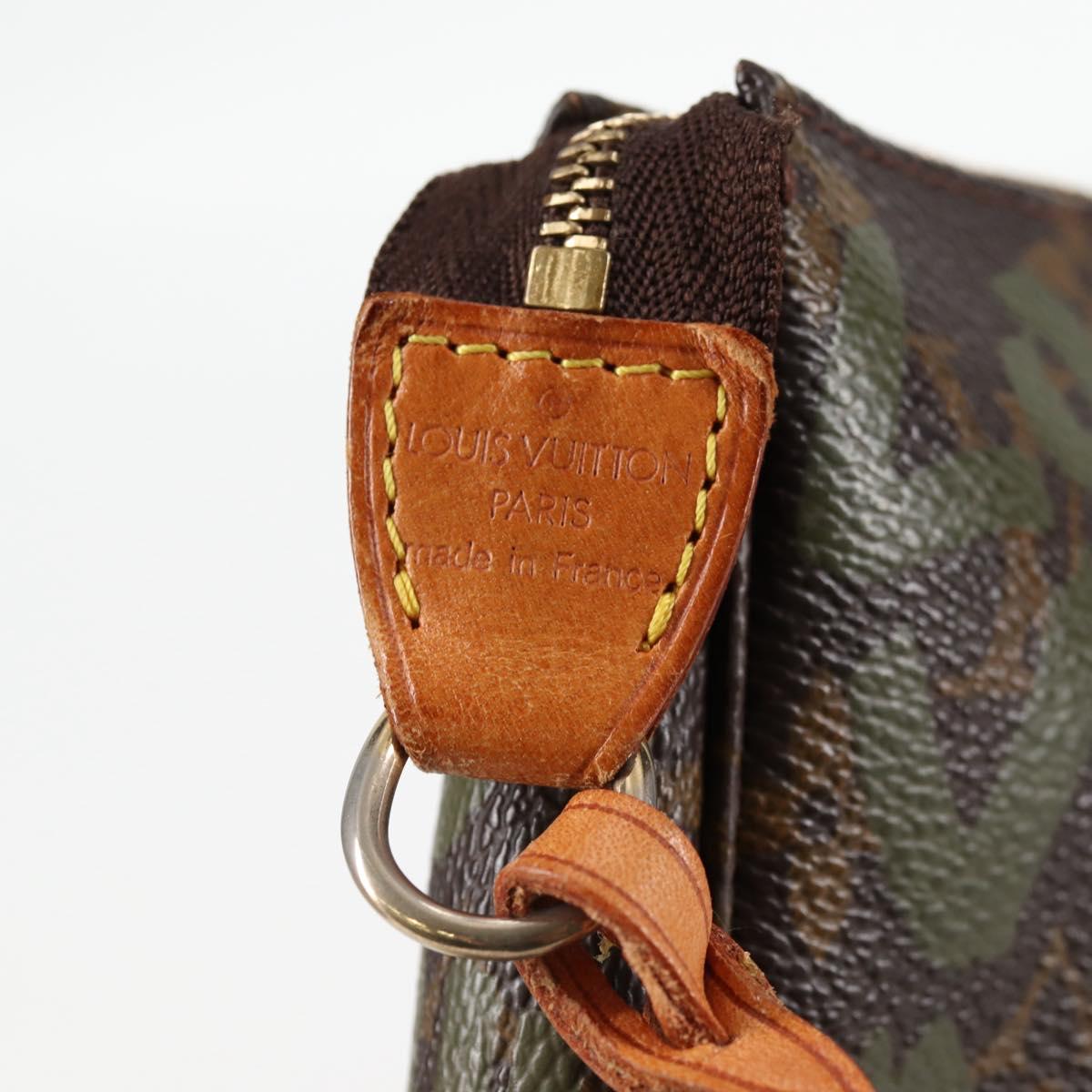 LOUIS VUITTON モノグラム・グラフィティ ポシェットポーチ カーキ