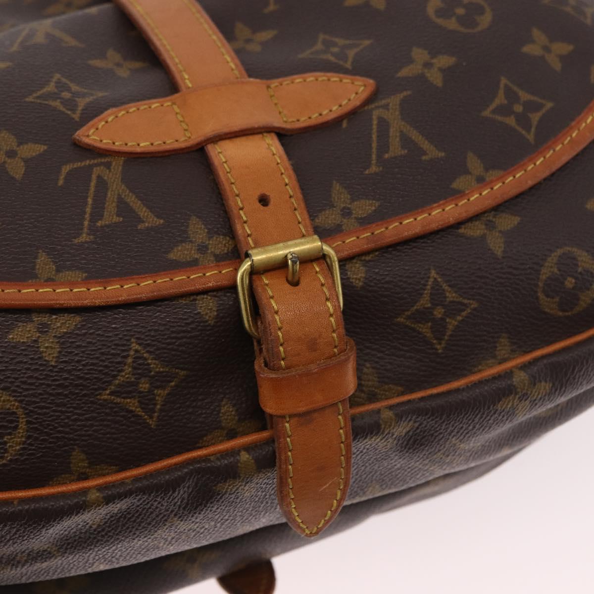LOUIS VUITTON Monogram Saumur 30 Shoulder Bag M42256 LV Auth
