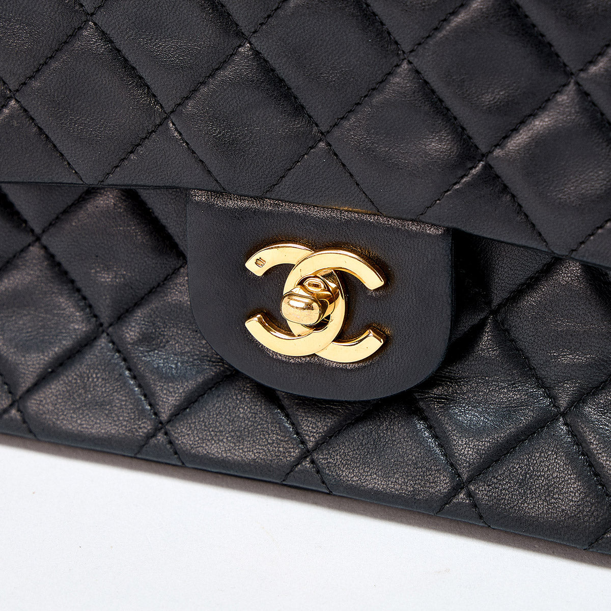 ベルさま⭐︎CHANEL マトラッセ23 ラム 黒 ダブルフラップ CHANEL シャネル マトラッセ23 ラムスキン ダブルフラップ – The BOUTIQUE