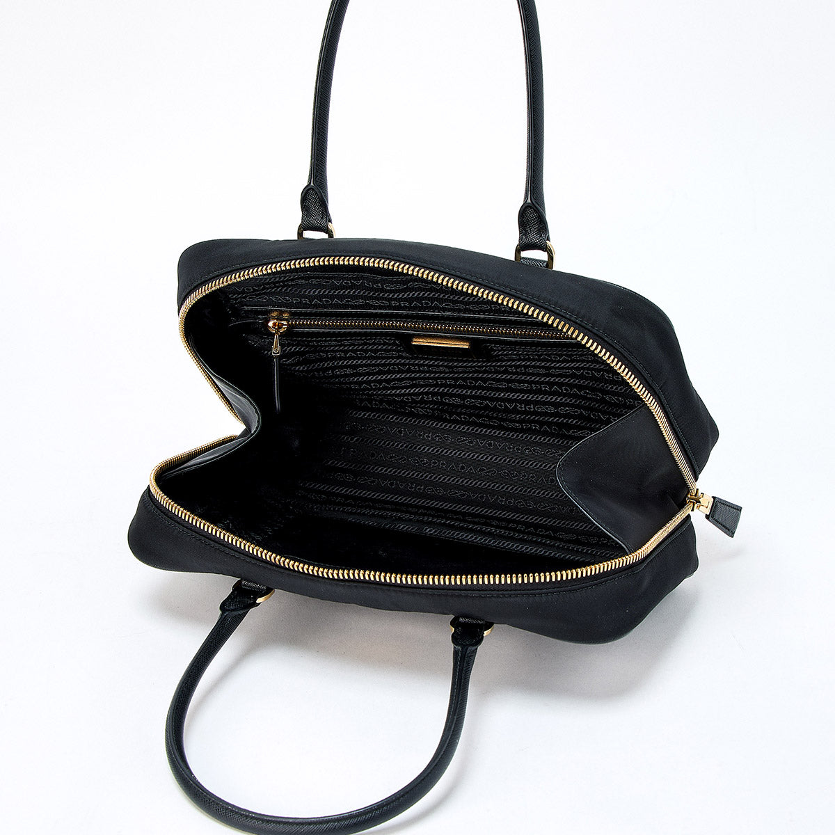 バッグ PRADA nylon hand bag black Prada Black Nylon Handbag – AMORE Vintage Tokyo