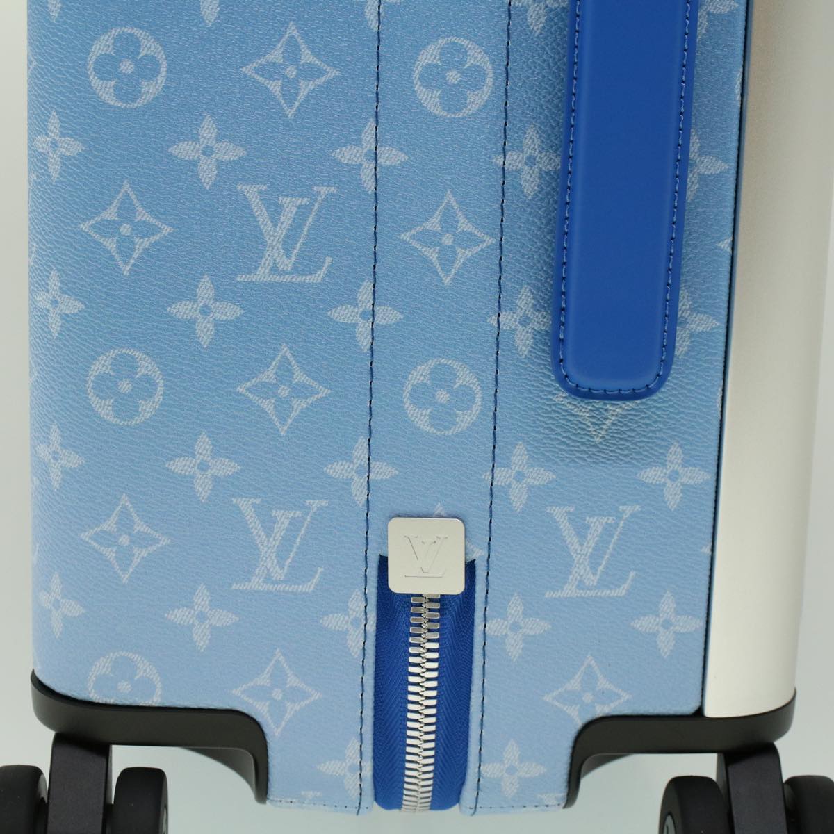 LOUIS VUITTON モノグラム クラウド ホライゾン 55 スーツケース