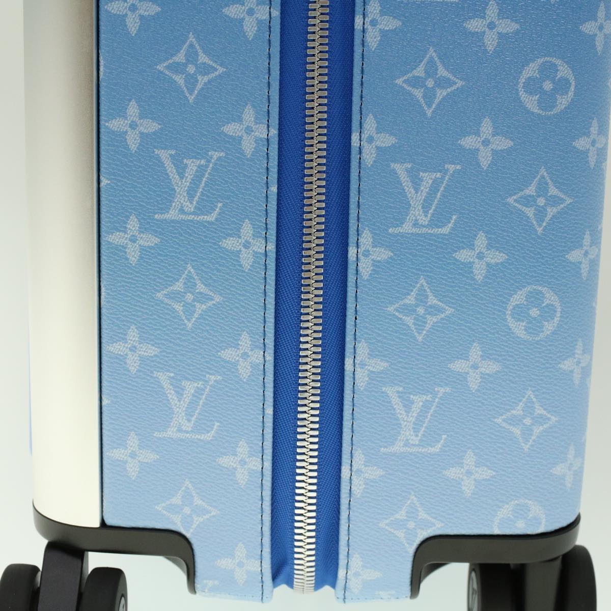 幻:Louis Vuitton モノグラム クラウド ケース LOUIS VUITTON モノグラム クラウド ホライゾン 55 スーツケース
